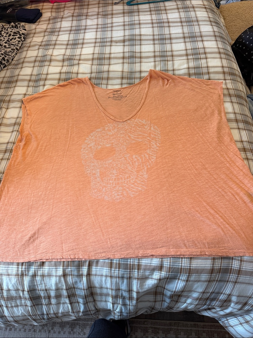 torrid Peach V-Neck Tunic with Subtle Skull Graphic